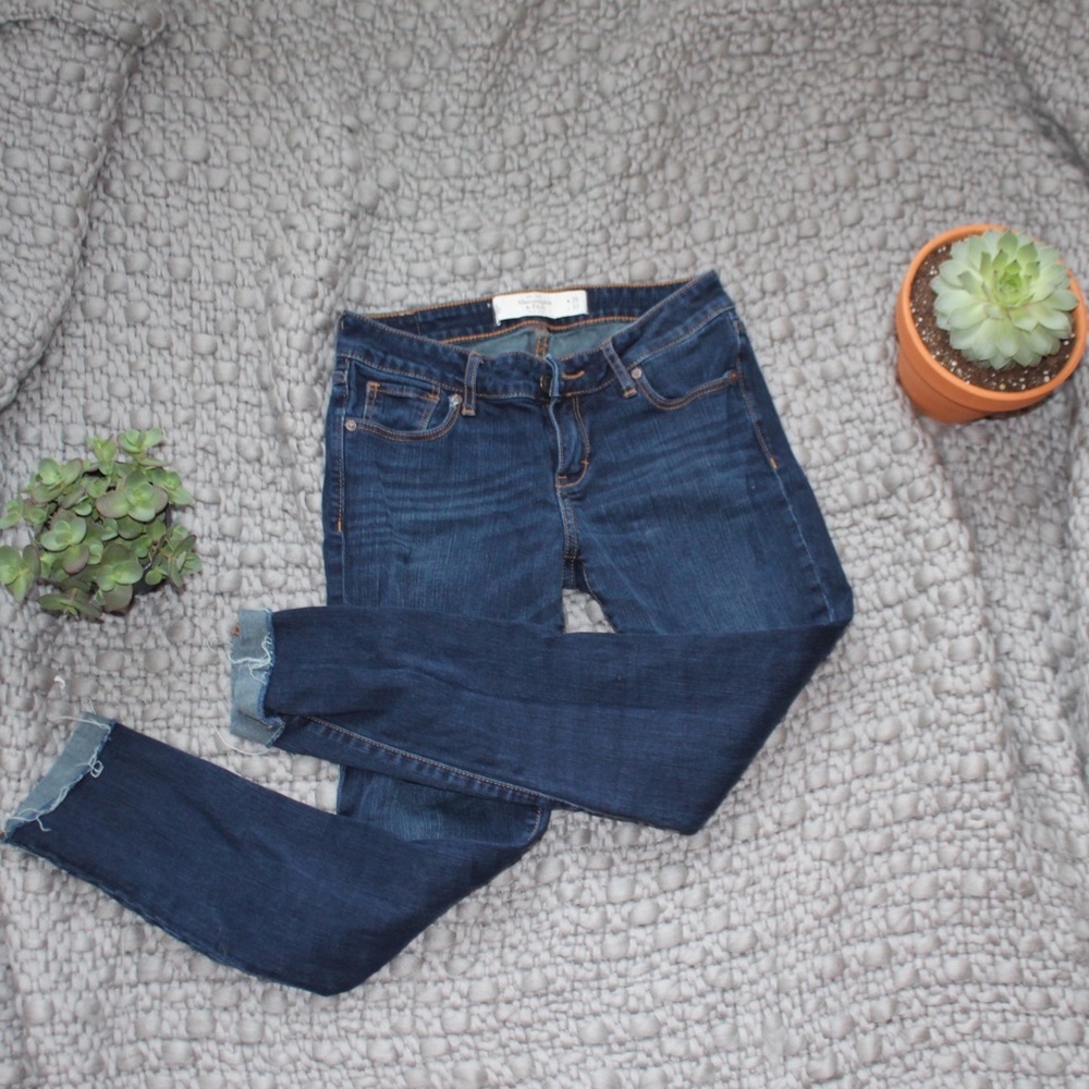 dark wash skinny jeans